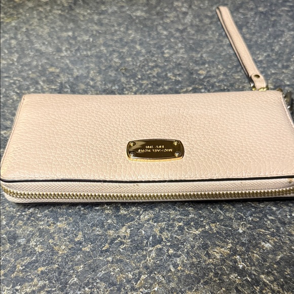 Michael Kors Pebbled Leather Wallet in Taupe - Picture 3 of 13